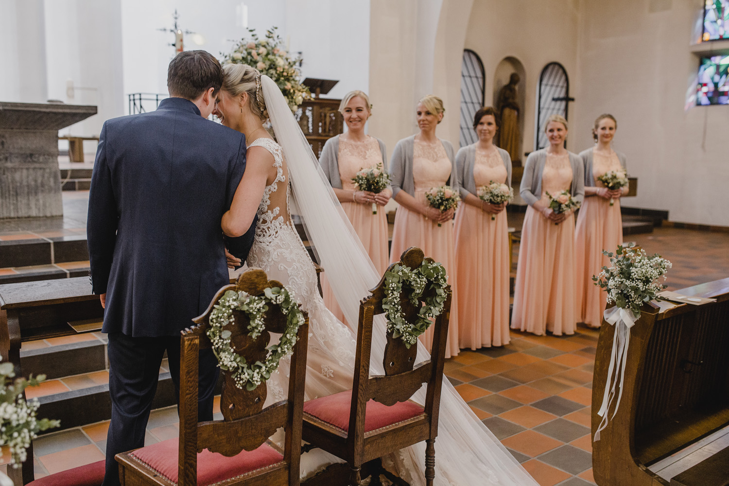 Brautpaar und Brautjungfern Kathrin Filla Fotografie